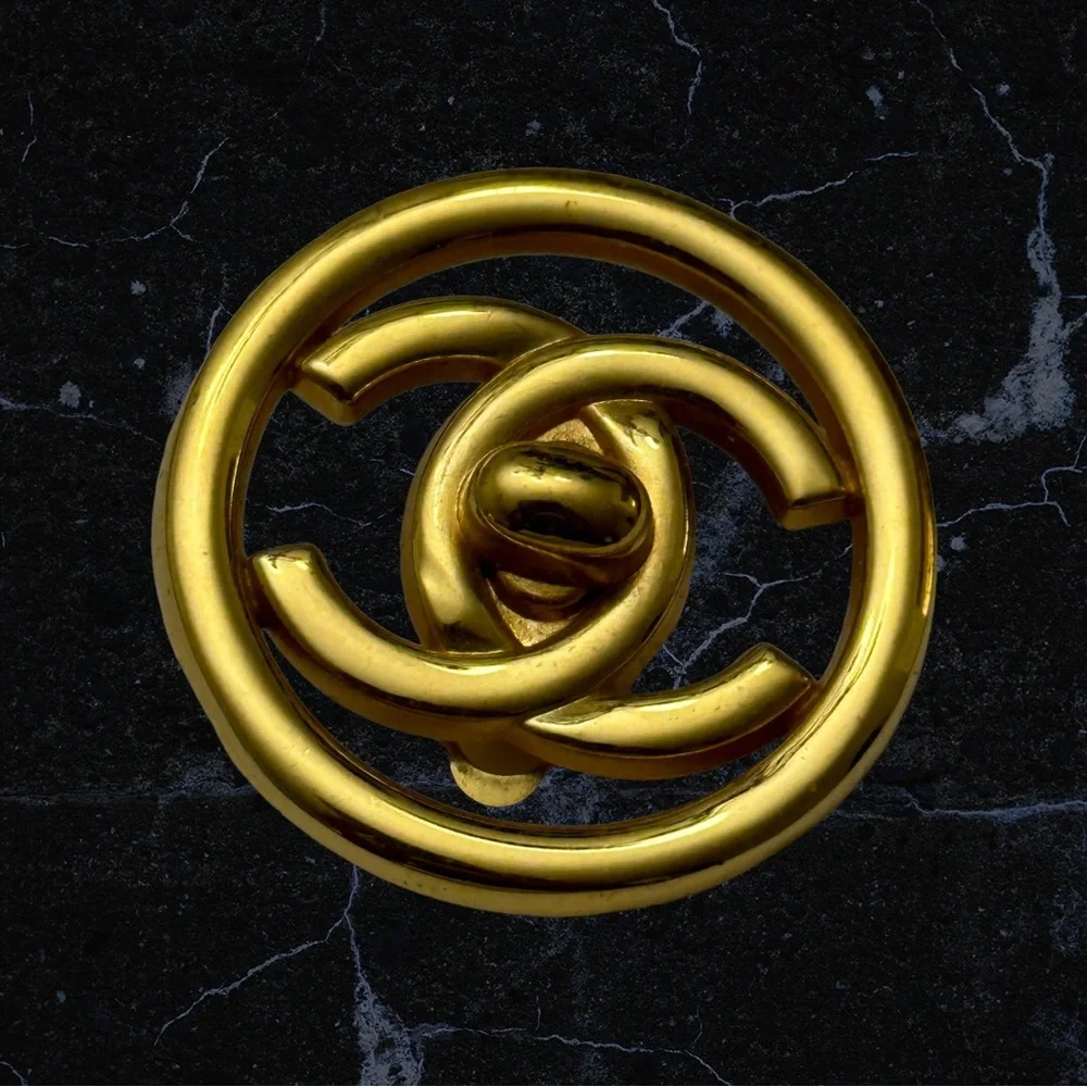 Vintage CHANEL Turnlock Logo Earring - Picture 5 of 7